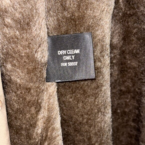 Men's Tan Trench Coat - Picture 13 of 15